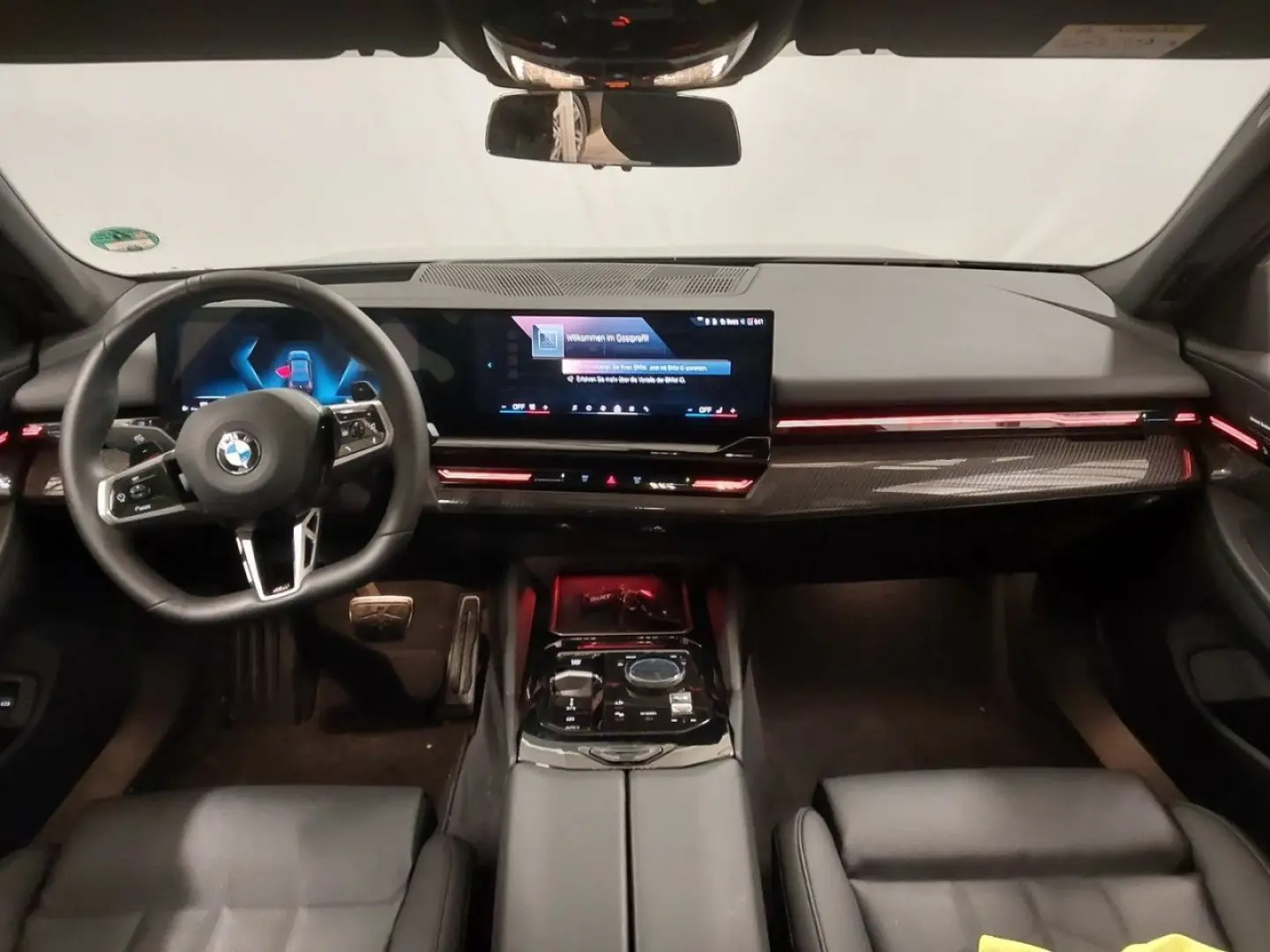 520d M Sport Pro HUD ACC SuView.PanoD.Icon Glow