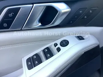 BMW X5xDrive 45e Laser HUD Massage  360°
