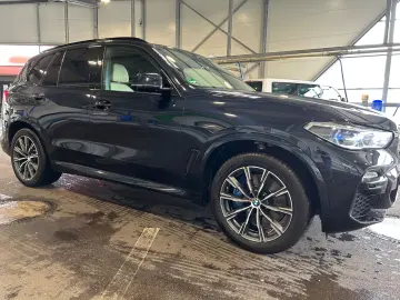 BMW X5 xDrive 40 d M Sport--7 LOCURI