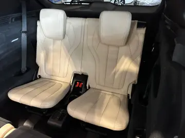 BMW X5 xDrive 40 d M Sport--7 LOCURI