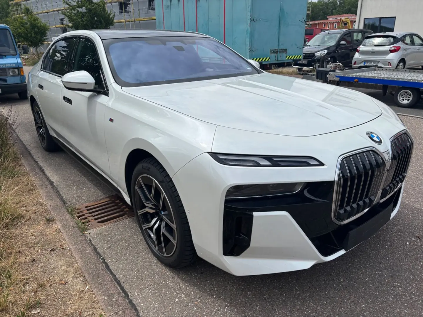BMW 740 d xDrive MSport AHK SkyDACH