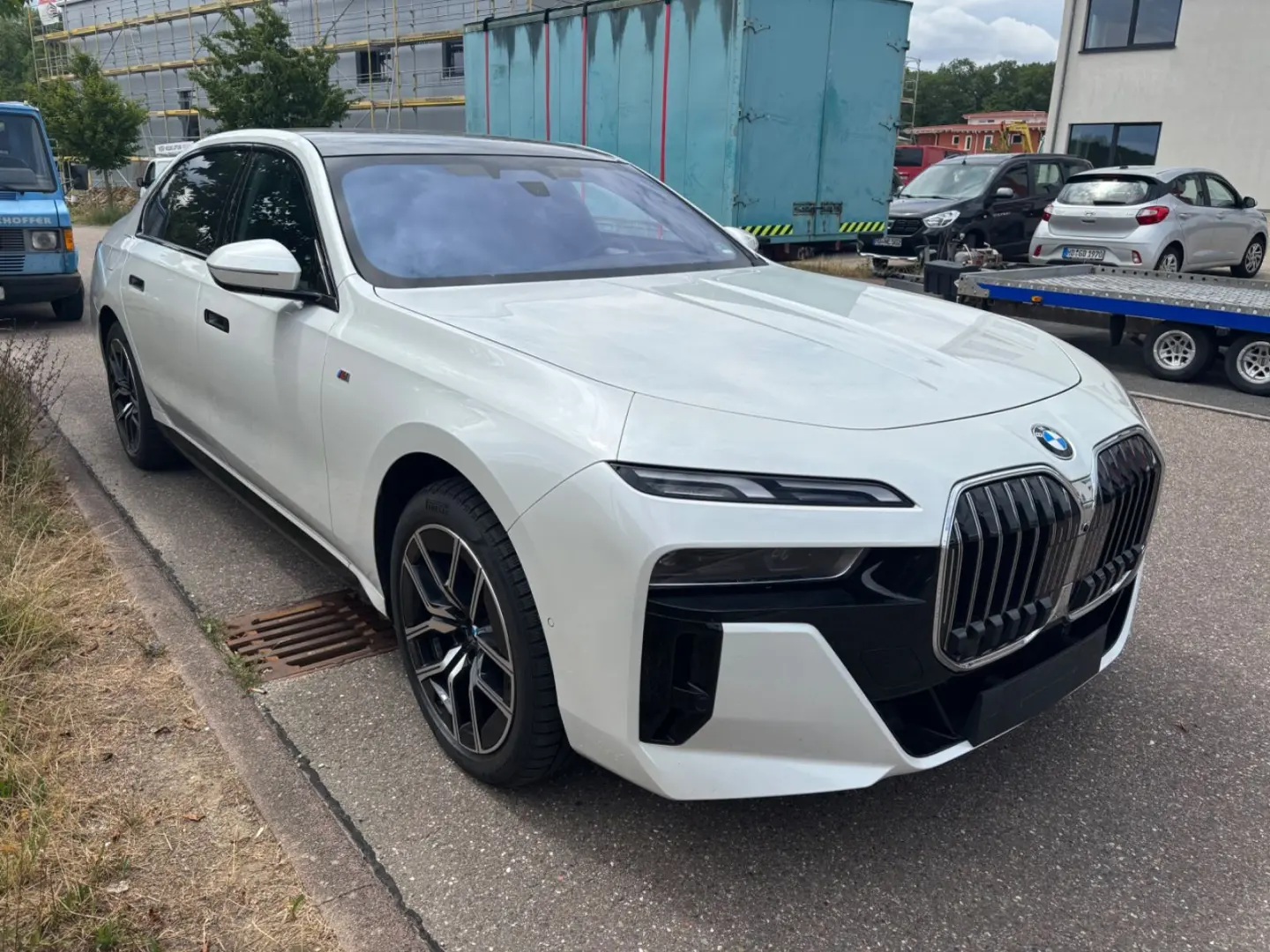 BMW 740 d xDrive MSport AHK SkyDACH