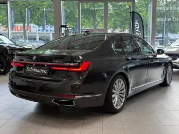 BMW 740 d xDrive ExecutiveDrivePro+HUD+MASSAGE