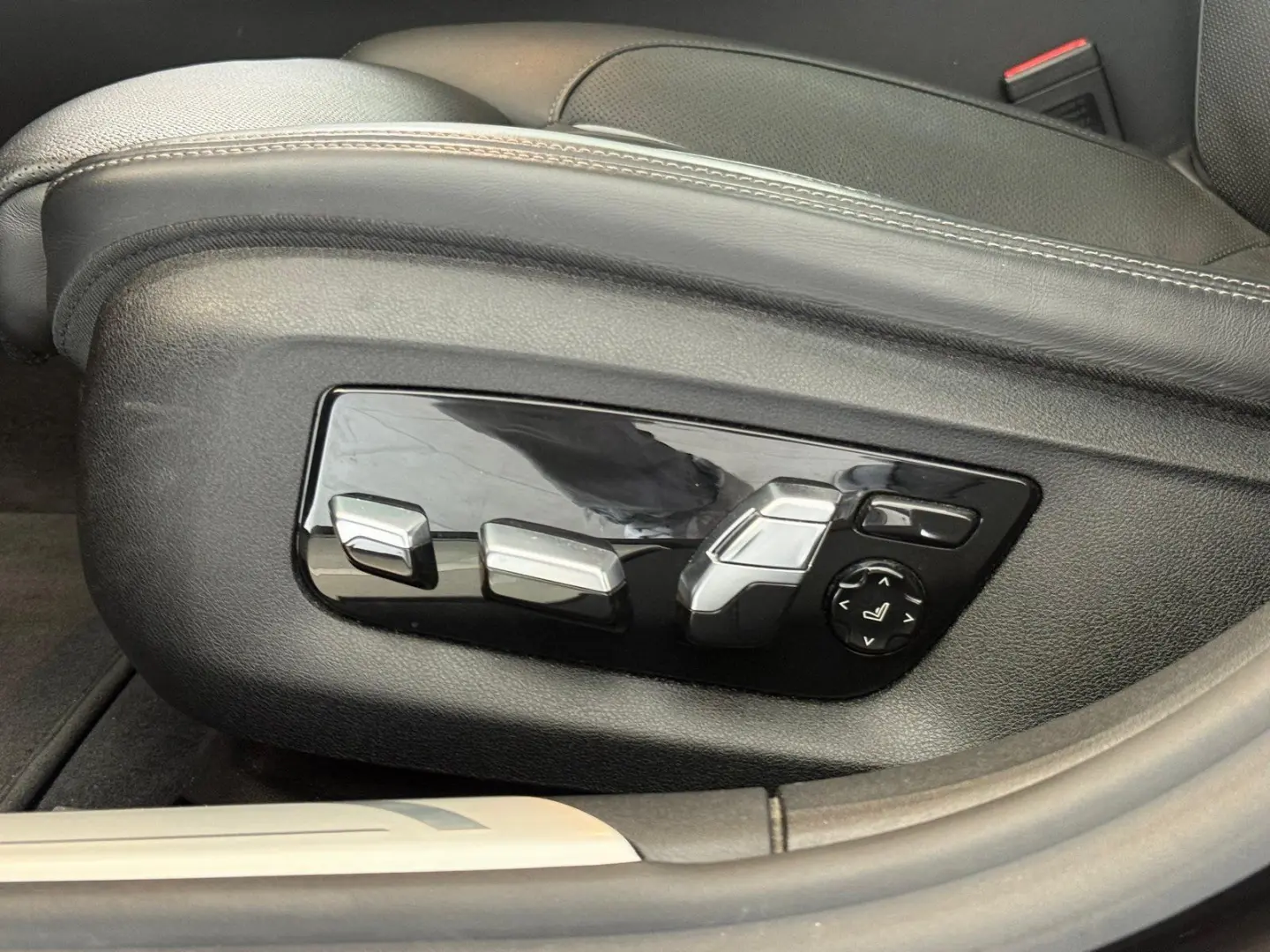 BMW 740 d xDrive ExecutiveDrivePro+HUD+MASSAGE