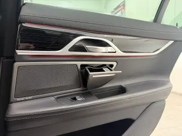 BMW 740 d xDrive ExecutiveDrivePro+HUD+MASSAGE