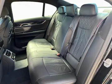 730d xDr. M Sport LiCoPro HUD PA+ SH DAPro Laser