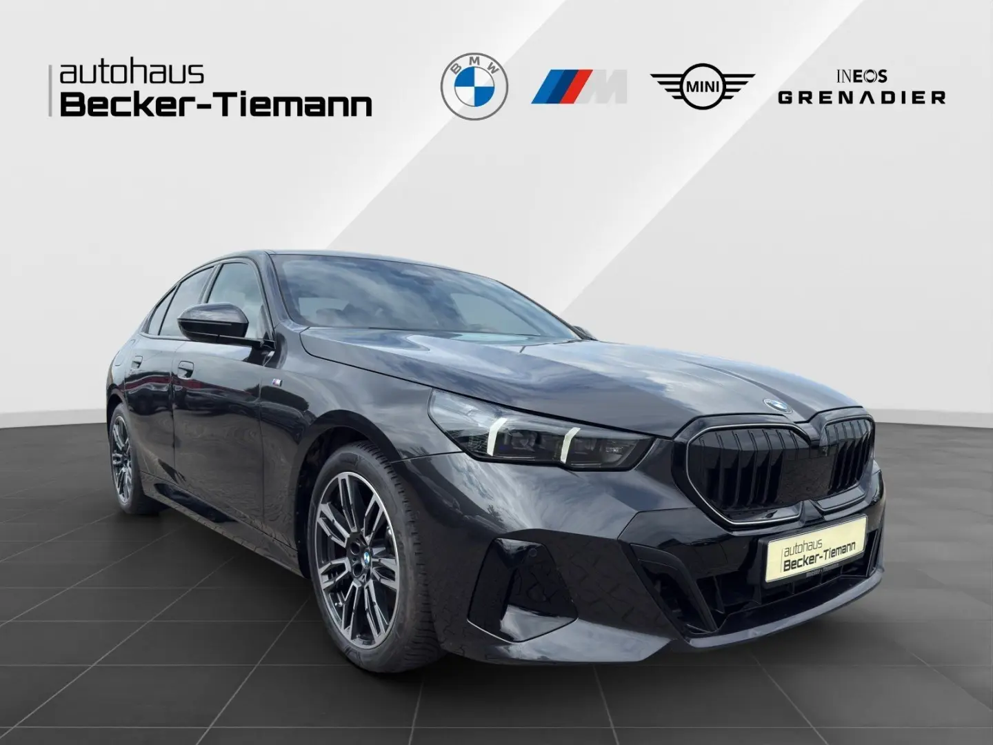 520d M Sport Pro/IconicGlow/Driving+/Parking+/AH