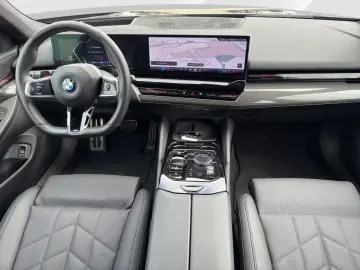 520d M Sport Pro/IconicGlow/Driving+/Parking+/AH