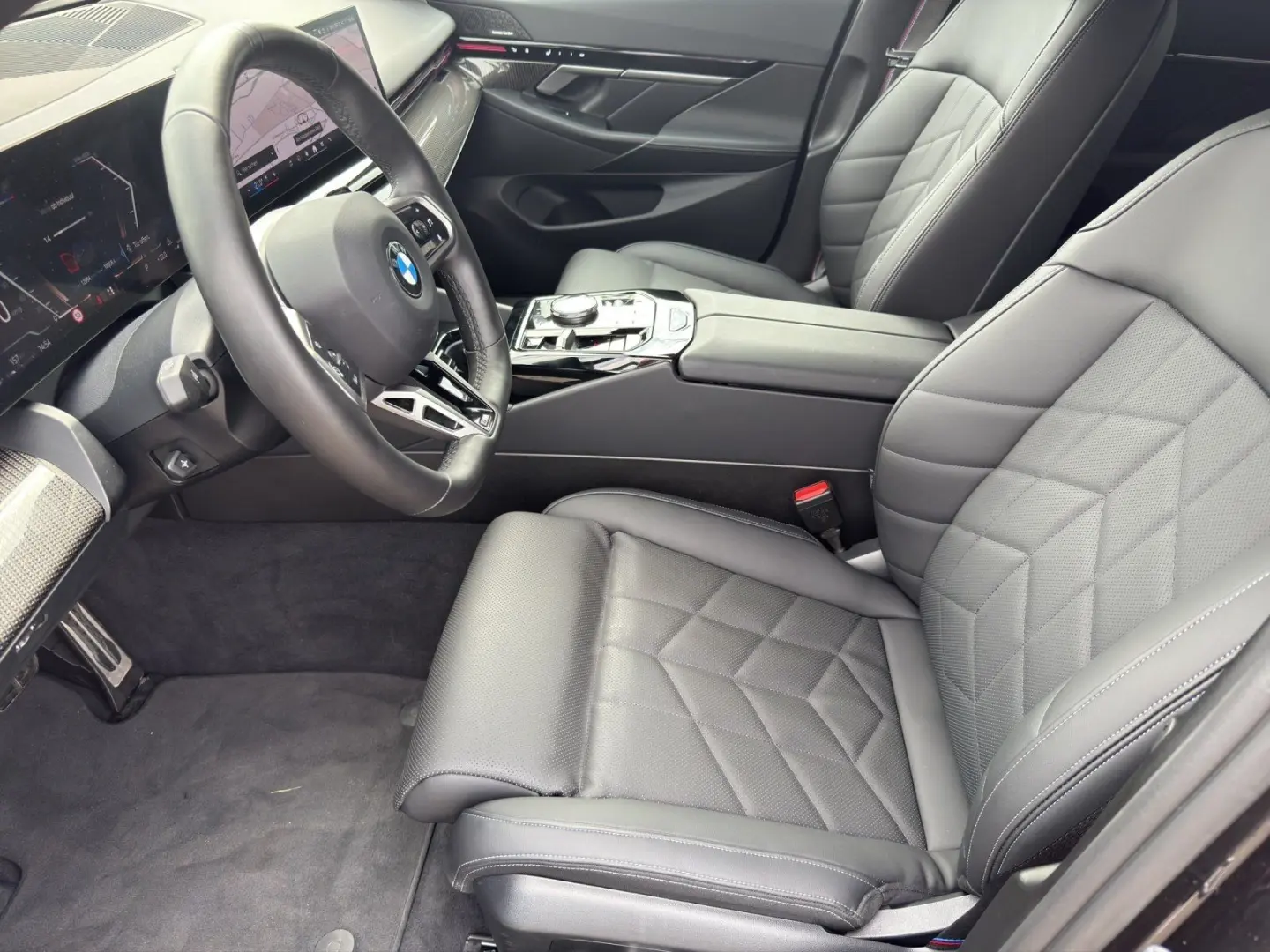 520d M Sport Pro/IconicGlow/Driving+/Parking+/AH