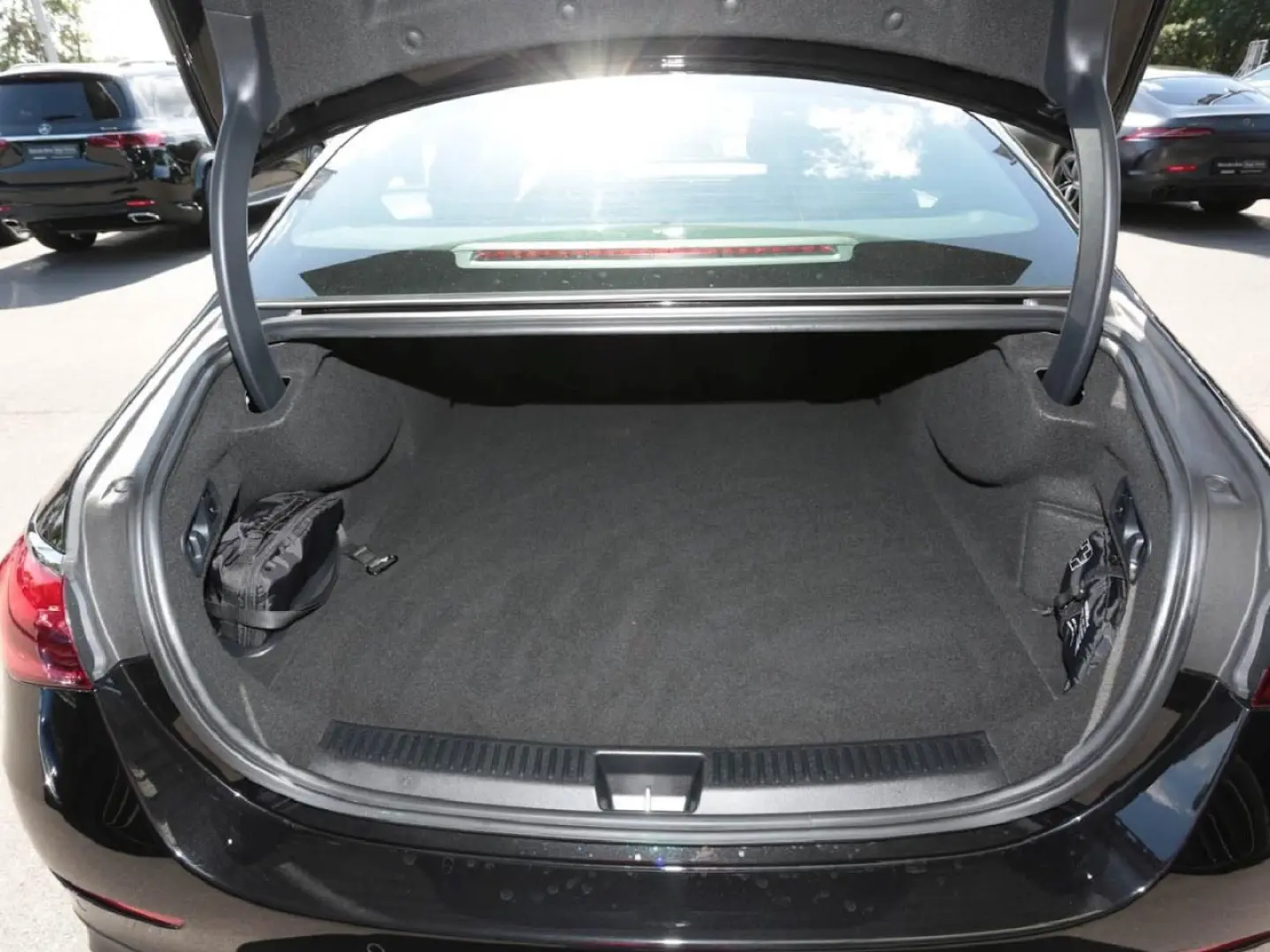 E 400 e 4M AMG Sitzklima Distronic Memory 360°