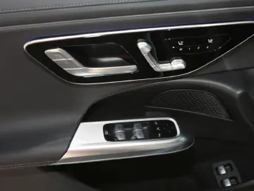 E 400 e 4M AMG Sitzklima Distronic Memory 360°