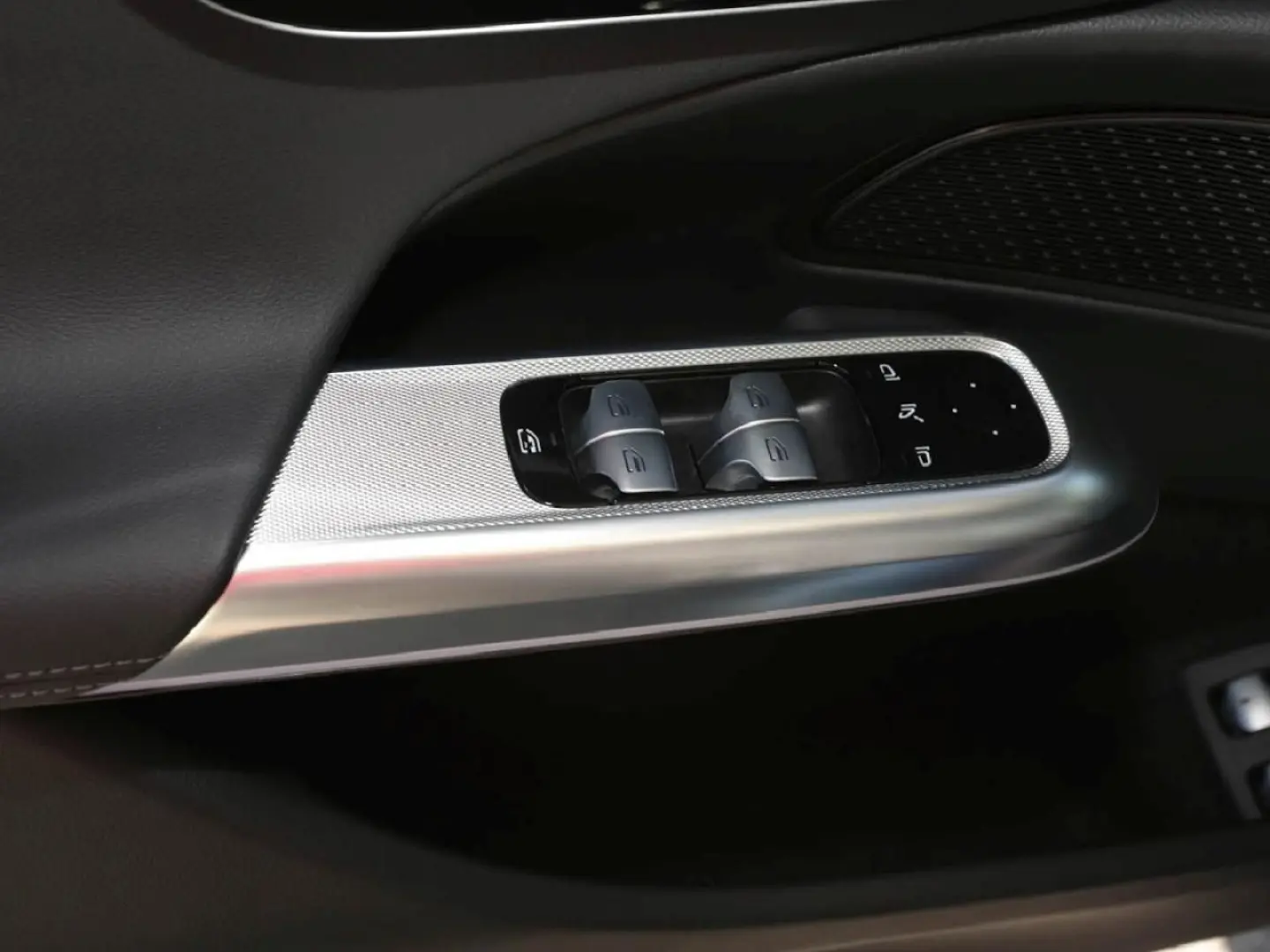E 400 e 4M AMG Sitzklima Distronic Memory 360°
