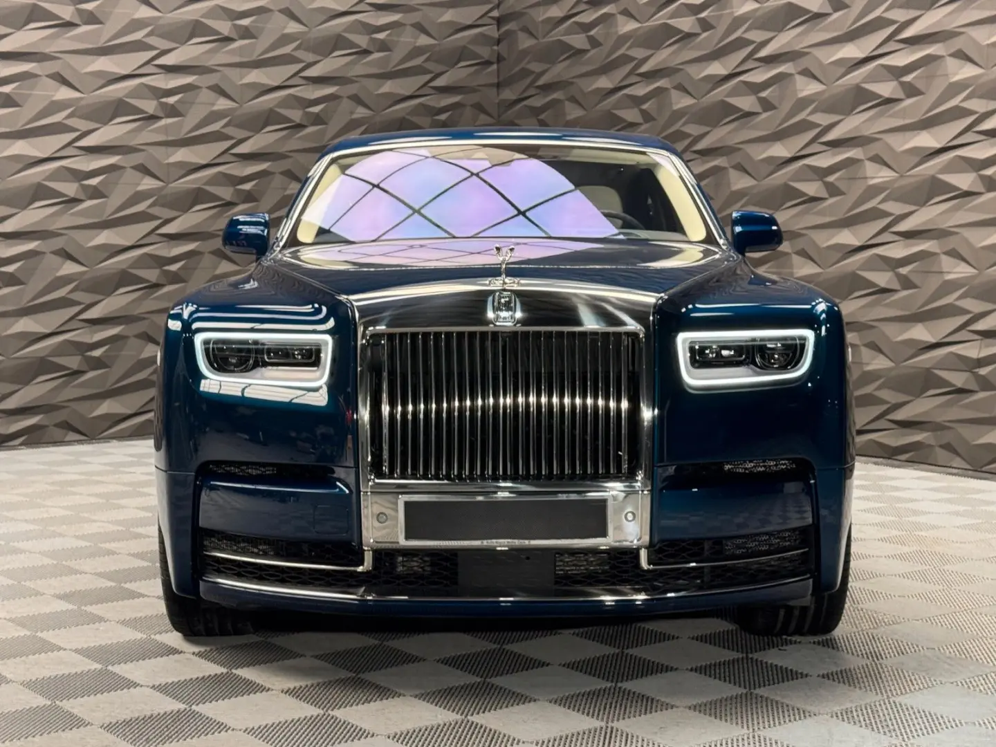 Phantom One of one l V12