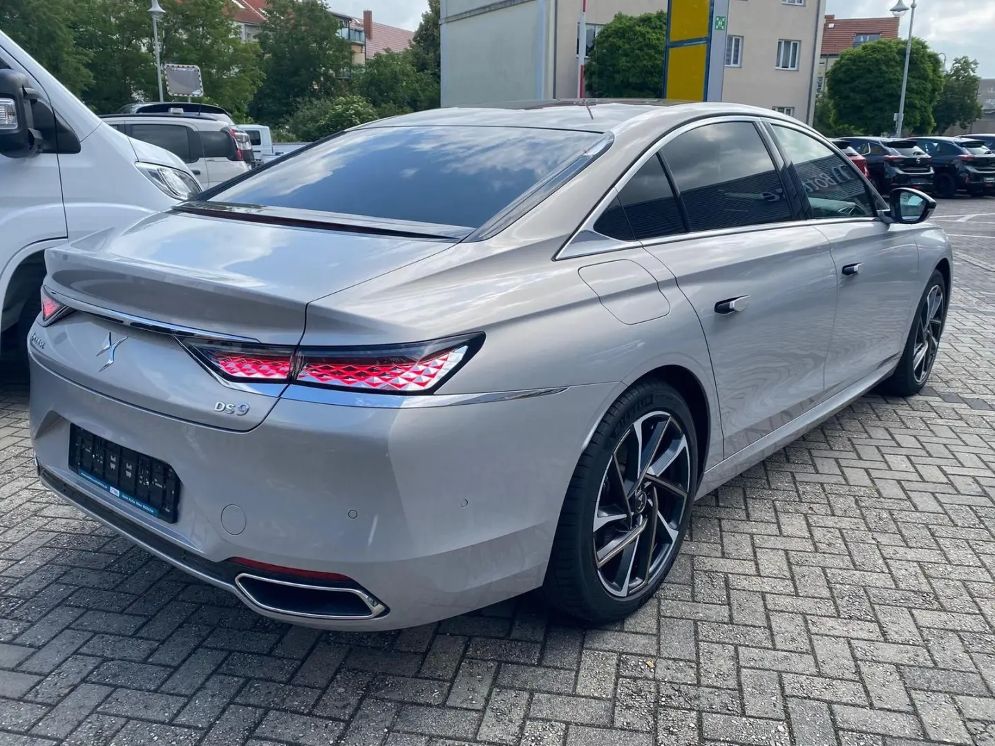 DS 9 E-Tense 225 Rivoli MASSAGE + SITZKLIMA vo+h