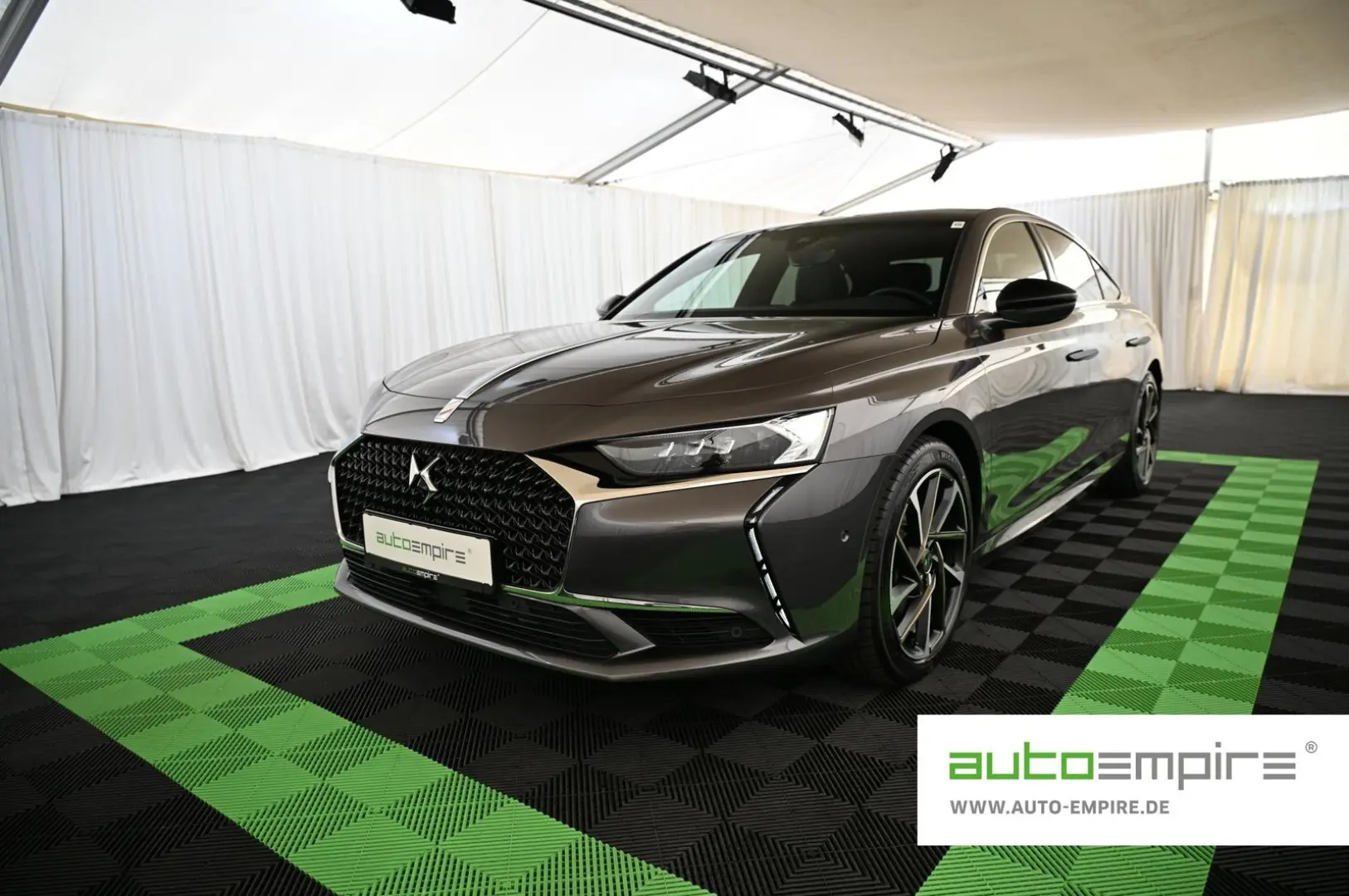 DS9 1.6 E-Tense 250 RIVOLI+ UVP 69.000 EUR