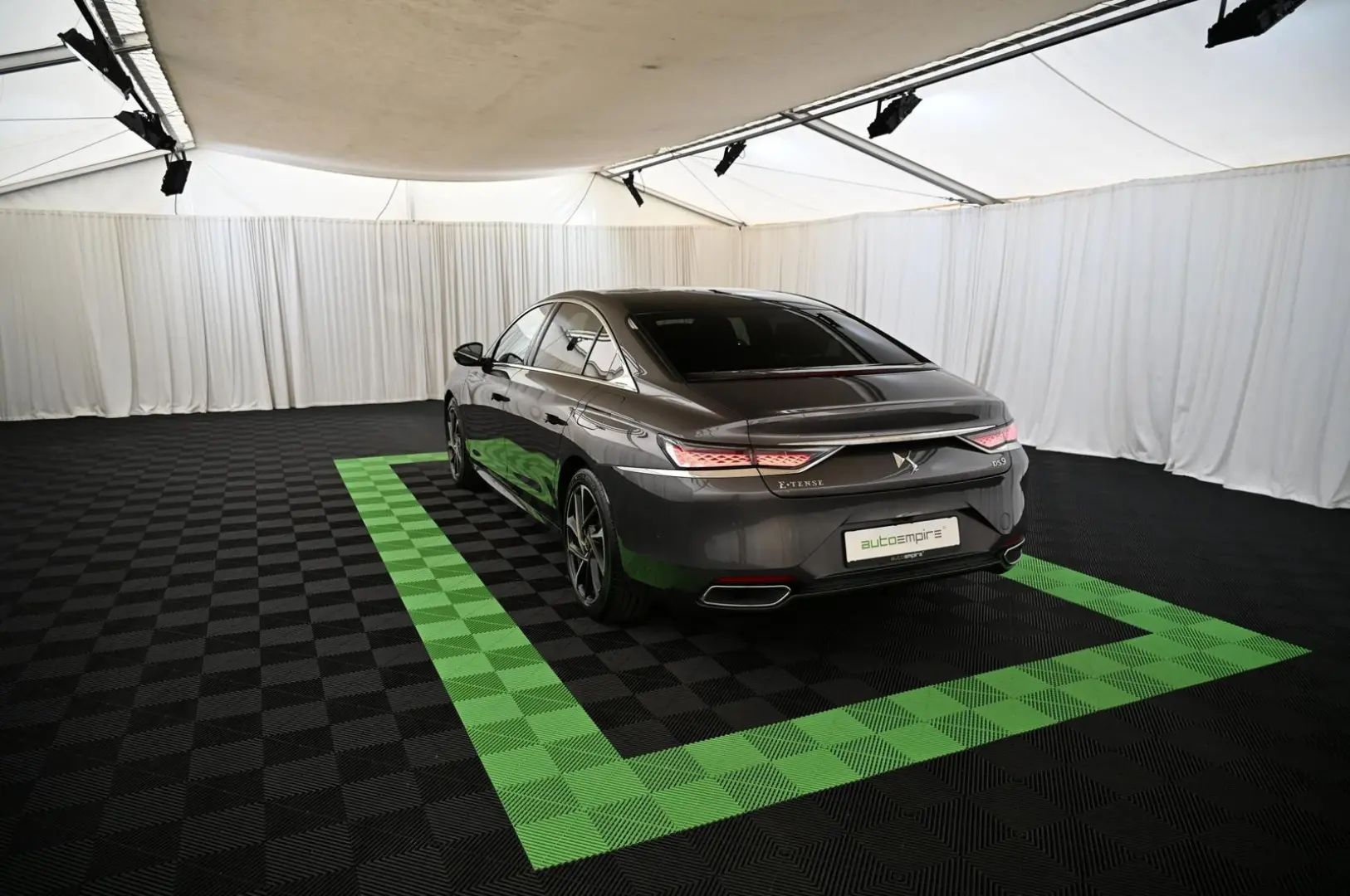 DS9 1.6 E-Tense 250 RIVOLI+ UVP 69.000 EUR