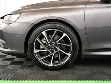 DS9 1.6 E-Tense 250 RIVOLI+ UVP 69.000 EUR