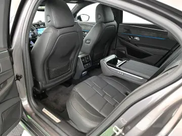 DS9 1.6 E-Tense 250 RIVOLI+ UVP 69.000 EUR