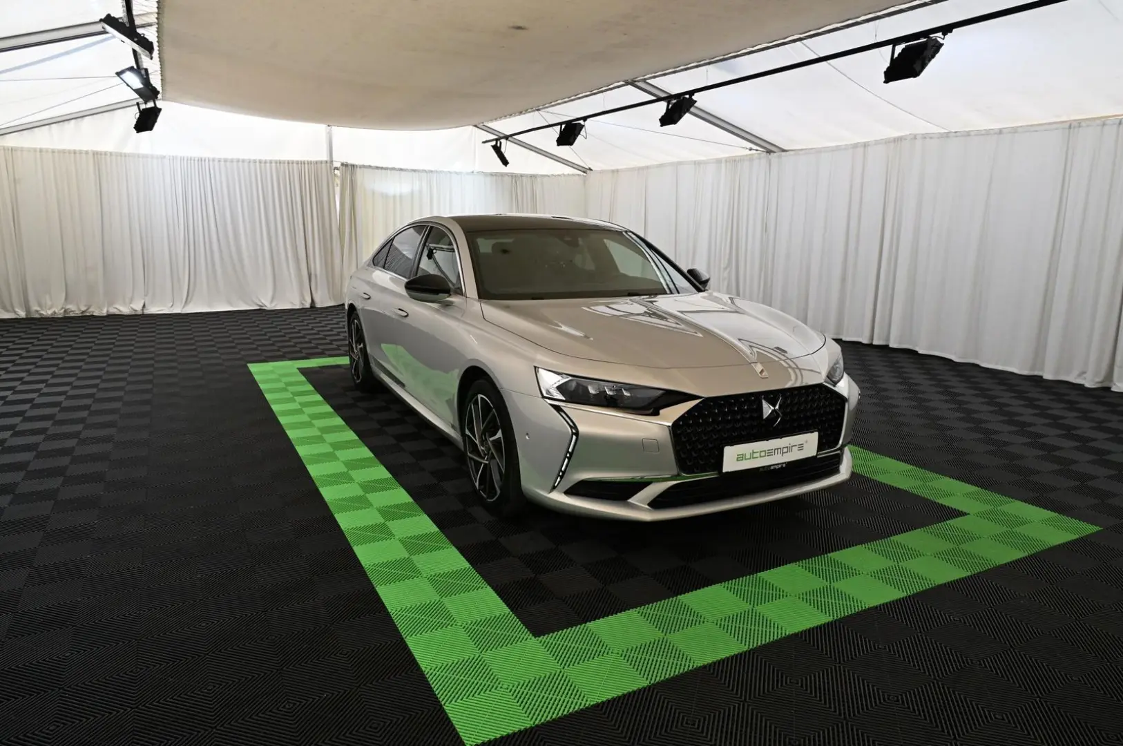 DS9 1.6 E-Tense 250 RIVOLI+ UVP 68.000 EUR