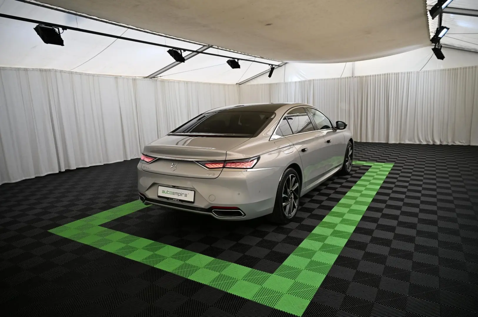 DS9 1.6 E-Tense 250 RIVOLI+ UVP 68.000 EUR
