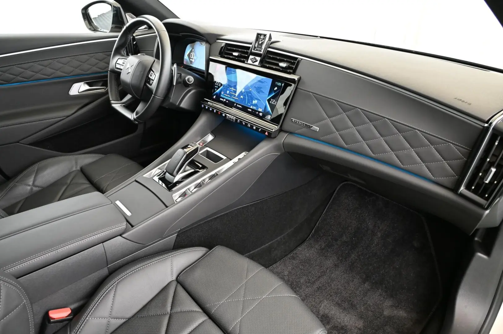 DS9 1.6 E-Tense 250 RIVOLI+ UVP 68.000 EUR