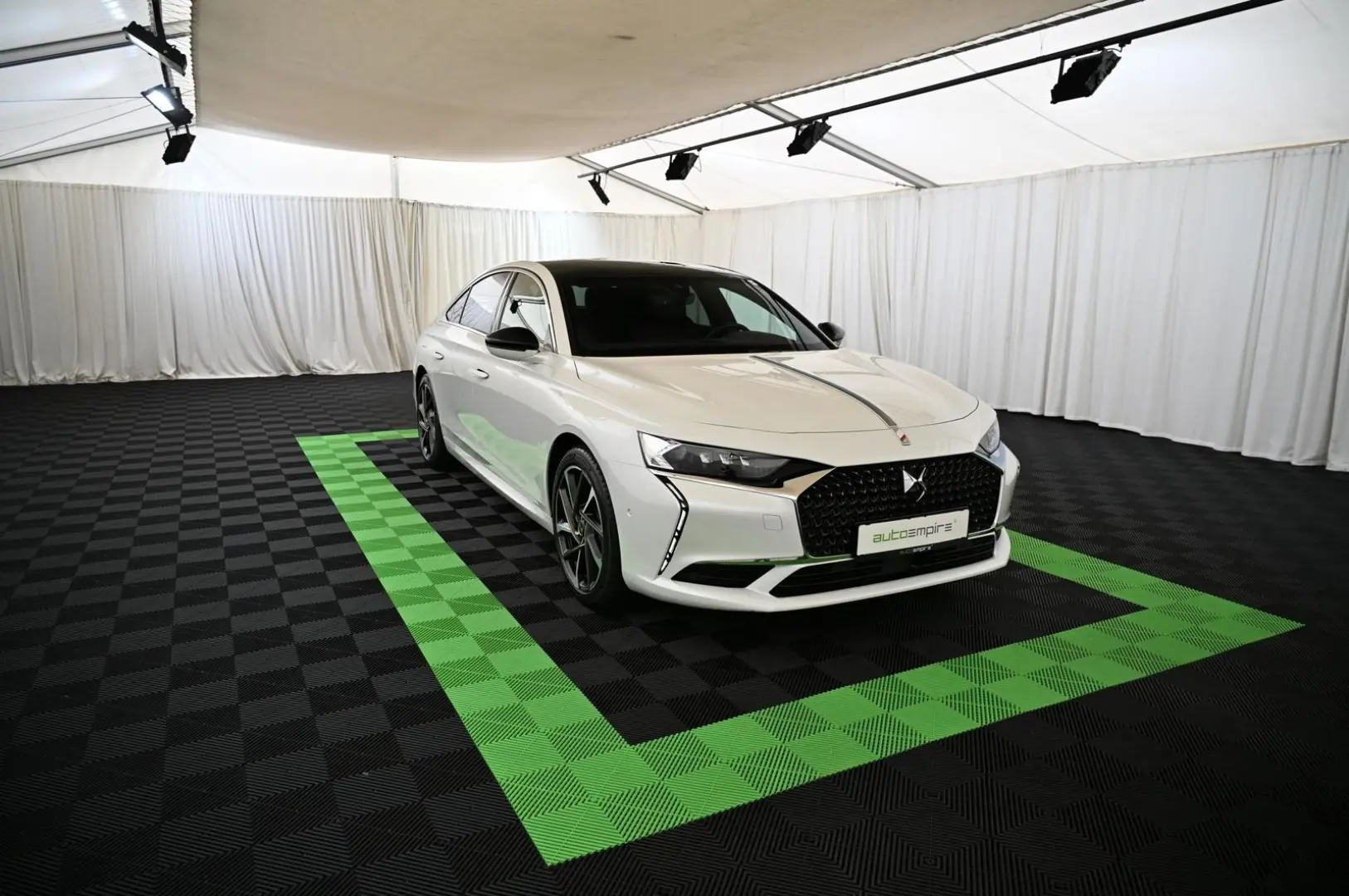 DS9 1.6 E-Tense 250 RIVOLI+ UVP 71.000 EUR