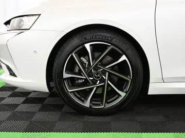 DS9 1.6 E-Tense 250 RIVOLI+ UVP 71.000 EUR