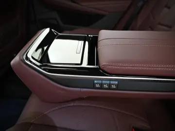 DS9 1.6 E-Tense 250 RIVOLI+ UVP 71.000 EUR
