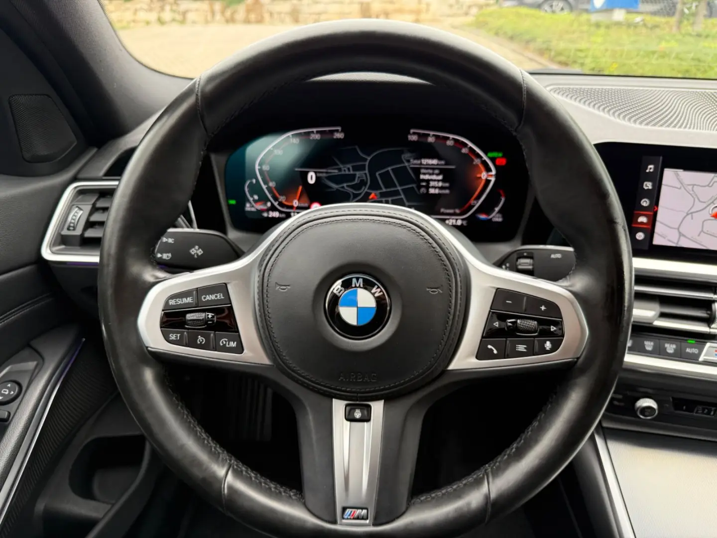 318 d Lim. LiveCockpit Sportsitz M Sport HiFi