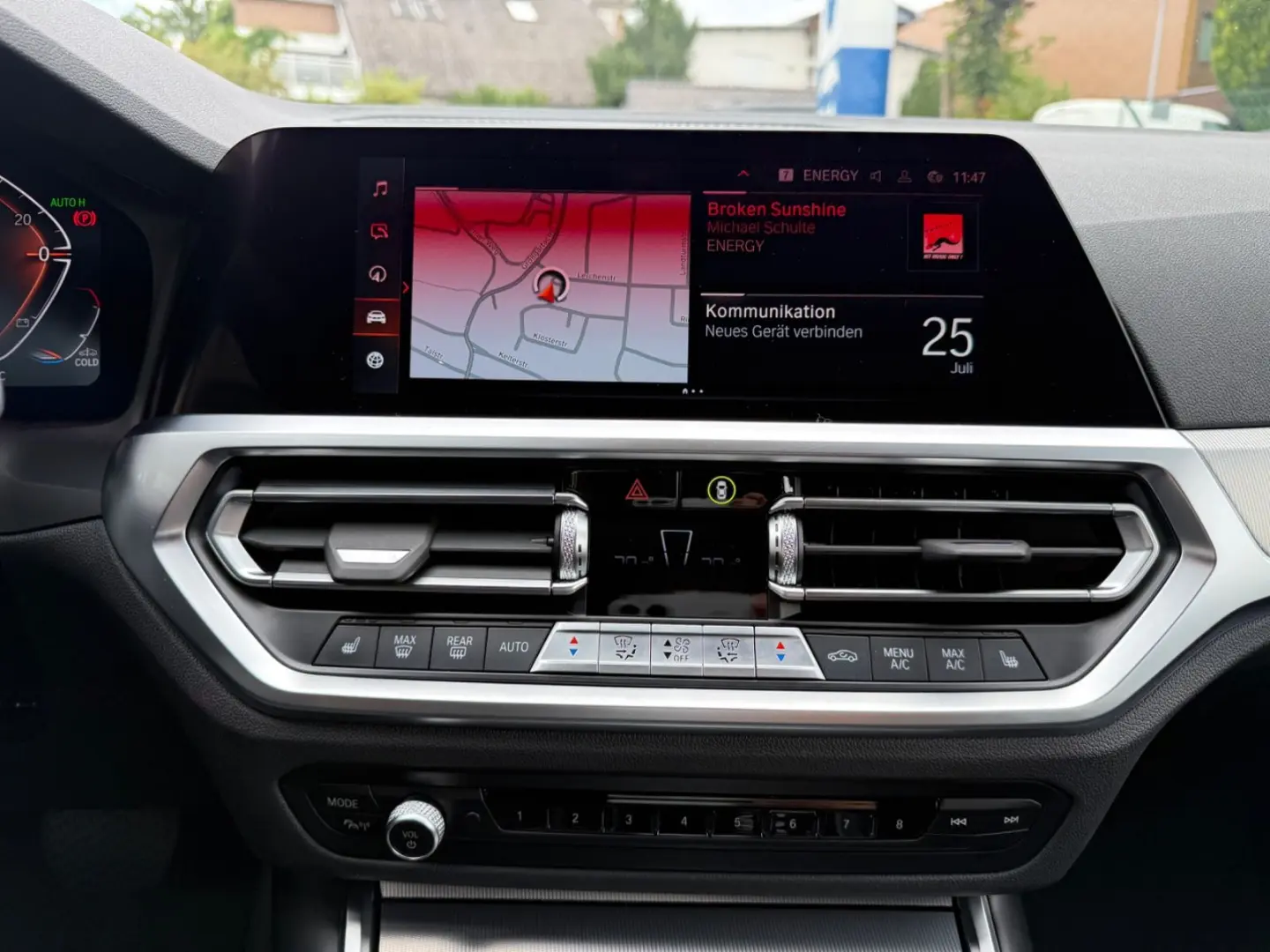 318 d Lim. LiveCockpit Sportsitz M Sport HiFi