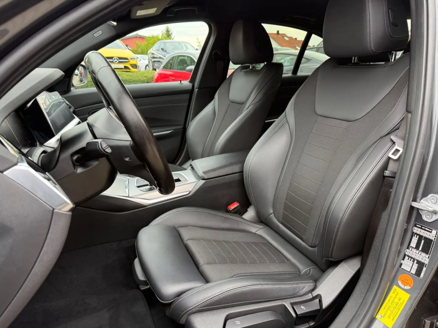 318 d Lim. LiveCockpit Sportsitz M Sport HiFi
