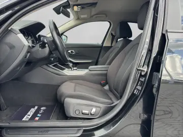 318d Limousine Navi HiFi Driving Assist