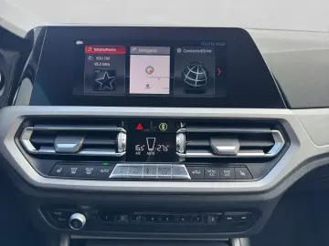 318d Limousine Navi HiFi Driving Assist
