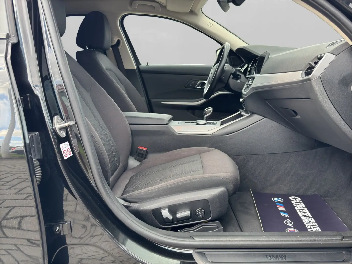 318d Limousine Navi HiFi Driving Assist