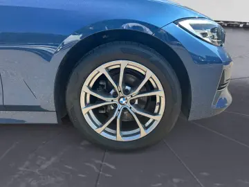 318d Sport Line Aut. Klimaaut. Sportsitze PDC