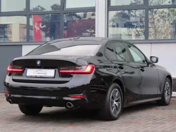 318d Autom. Head-up Klimaauto. Navigation