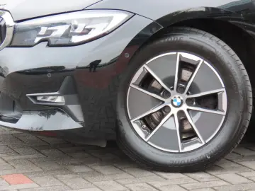 318d Autom. Head-up Klimaauto. Navigation