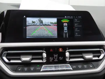 318d Autom. Head-up Klimaauto. Navigation