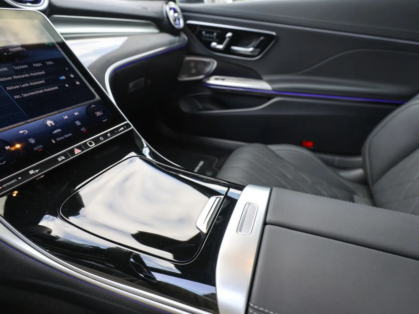 CLE 450 4M Coupé AMG Sport Distr. LED Pano HUD N