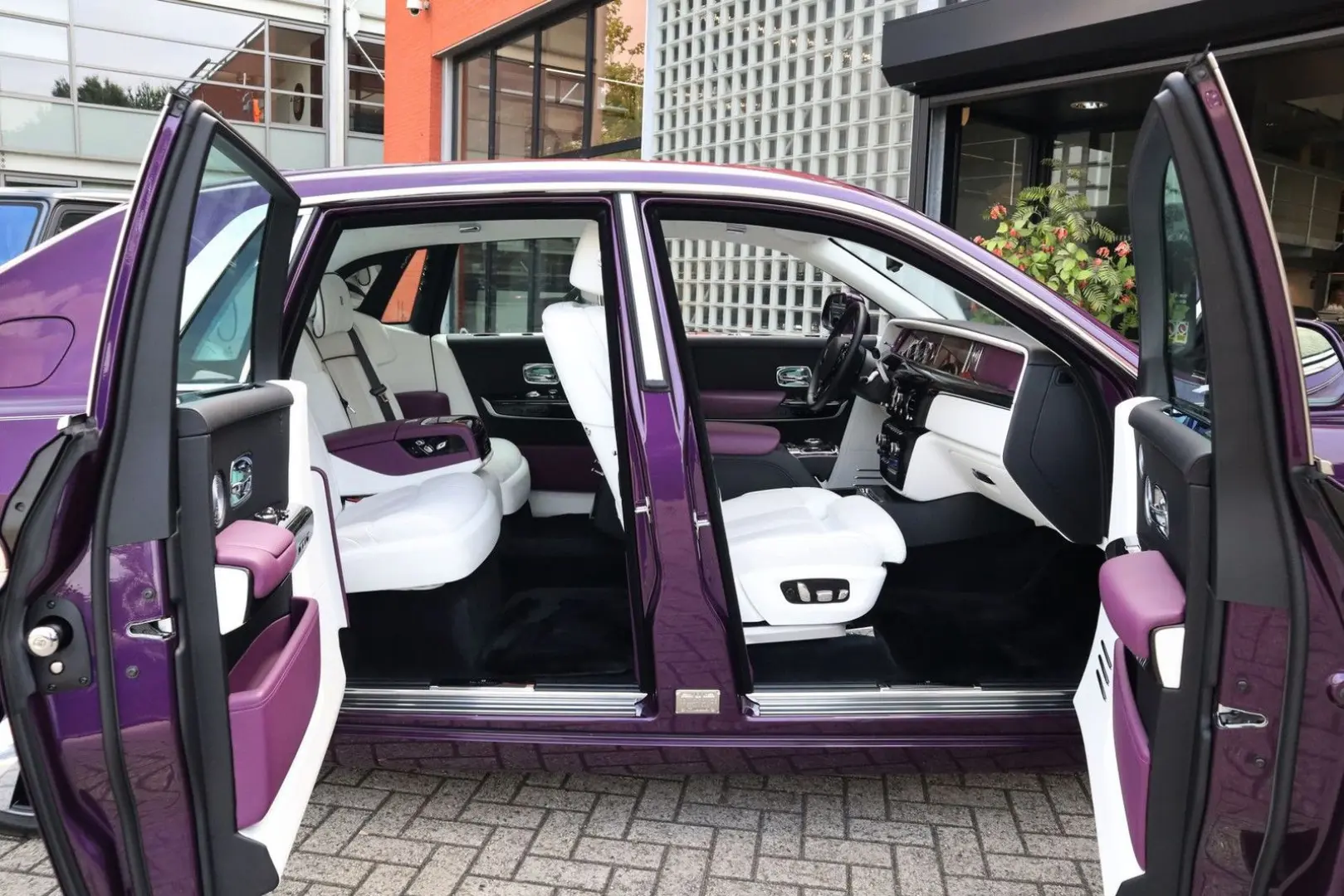 Rolls-Royce Phantom Series II 