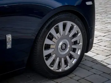 Rolls-Royce  Phantom EWB Long Wheel  Extended *Two-tone*