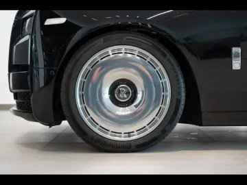 Rolls-Royce  Phantom Provenance