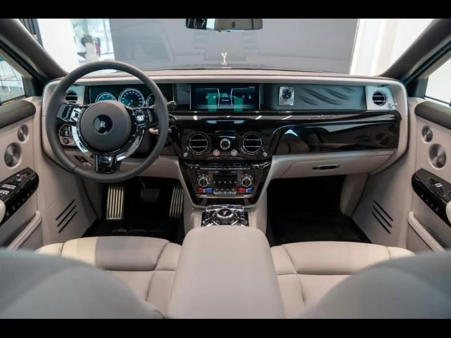 Rolls-Royce  Phantom Provenance
