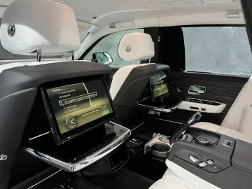 Rolls-Royce Phantom SWB Extended Two-Tone FULL