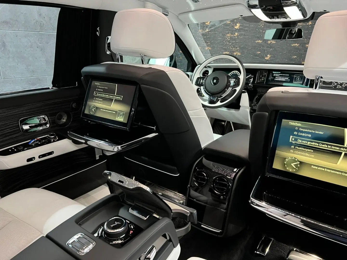 Rolls-Royce Phantom SWB Extended Two-Tone FULL