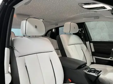 Rolls-Royce Phantom SWB Extended Two-Tone FULL