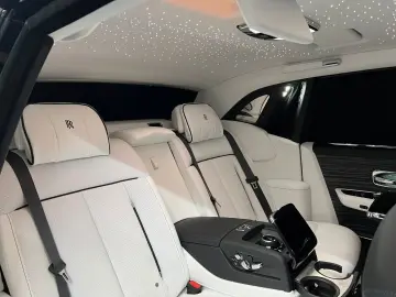 Rolls-Royce Phantom SWB Extended Two-Tone FULL