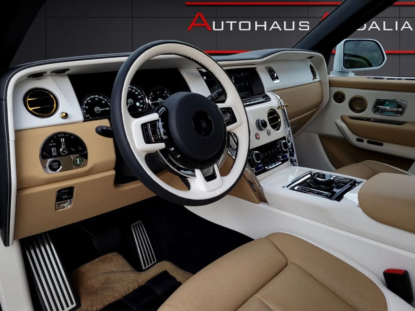 Rolls-Royce Cullinan BESPOKE-AUDIO|STARLIGHT|NIGHT-VISION|TV