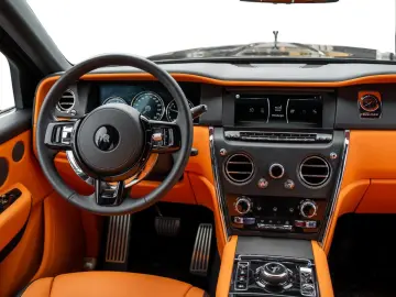 Rolls-Royce  Cullinan