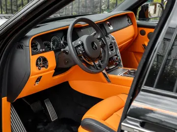 Rolls-Royce  Cullinan